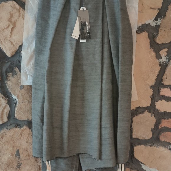 Un-namable Steel Gray Cropped Pants (Women's US 2/ EUR 40) *NEW*